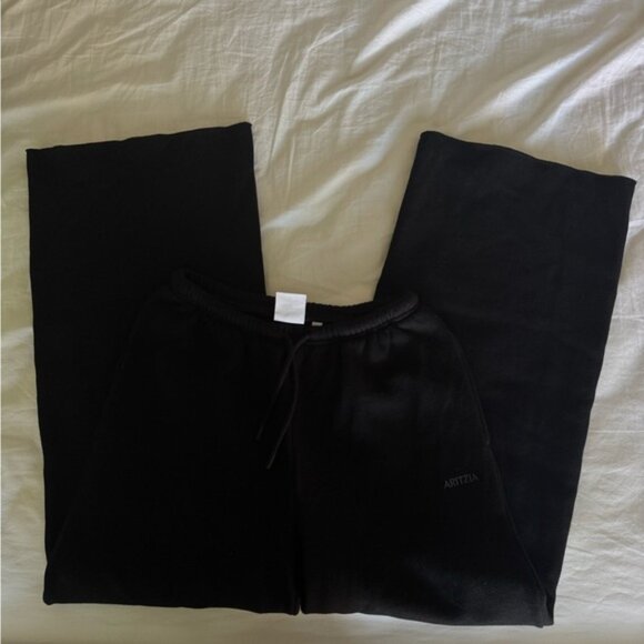 Aritzia Black Flared Pants - Picture 3 of 4